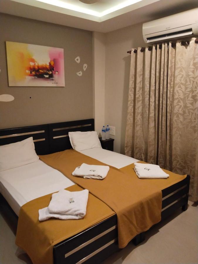 Metro Residency Hotel Kochi Bagian luar foto