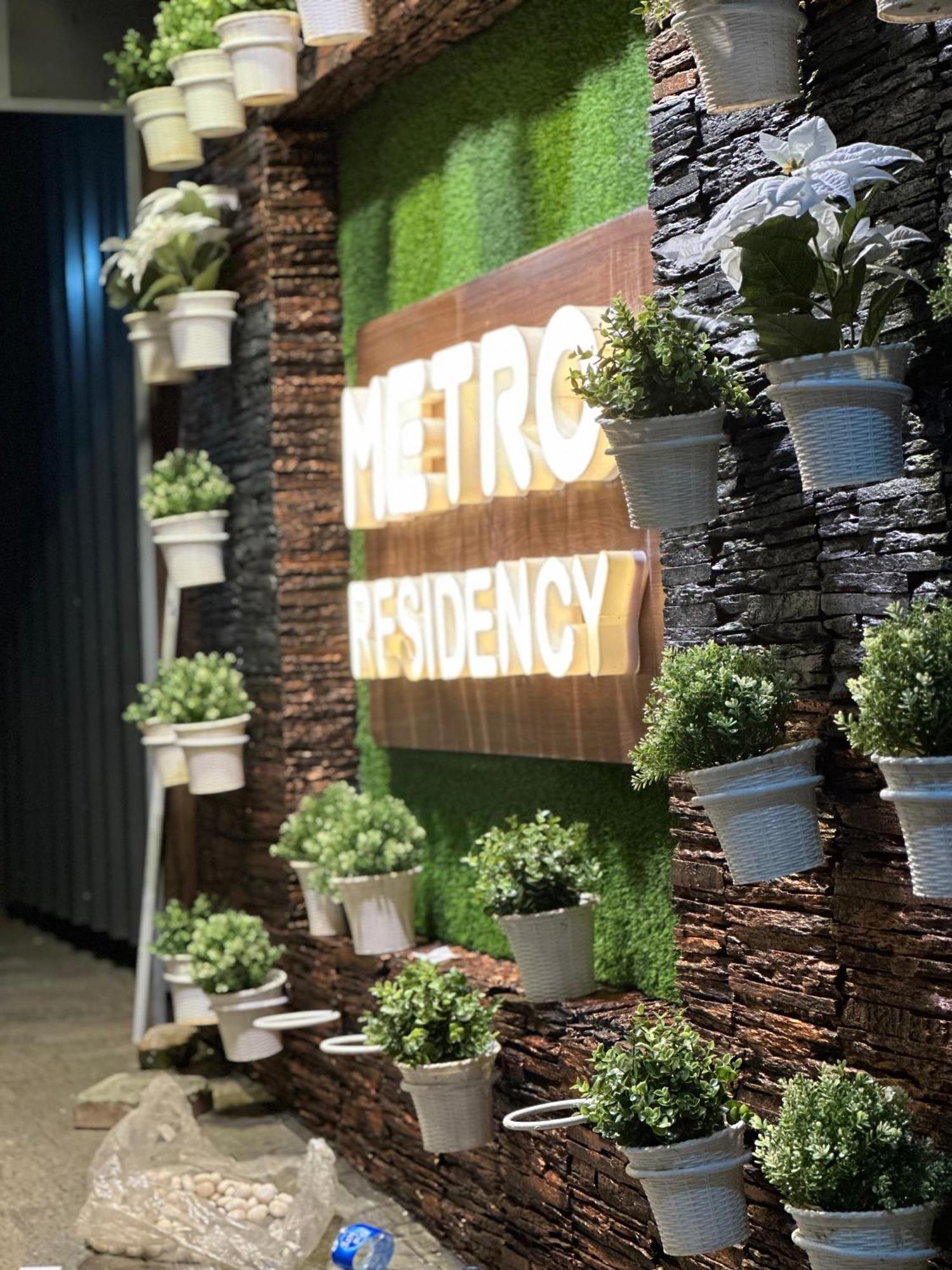 Metro Residency Hotel Kochi Bagian luar foto