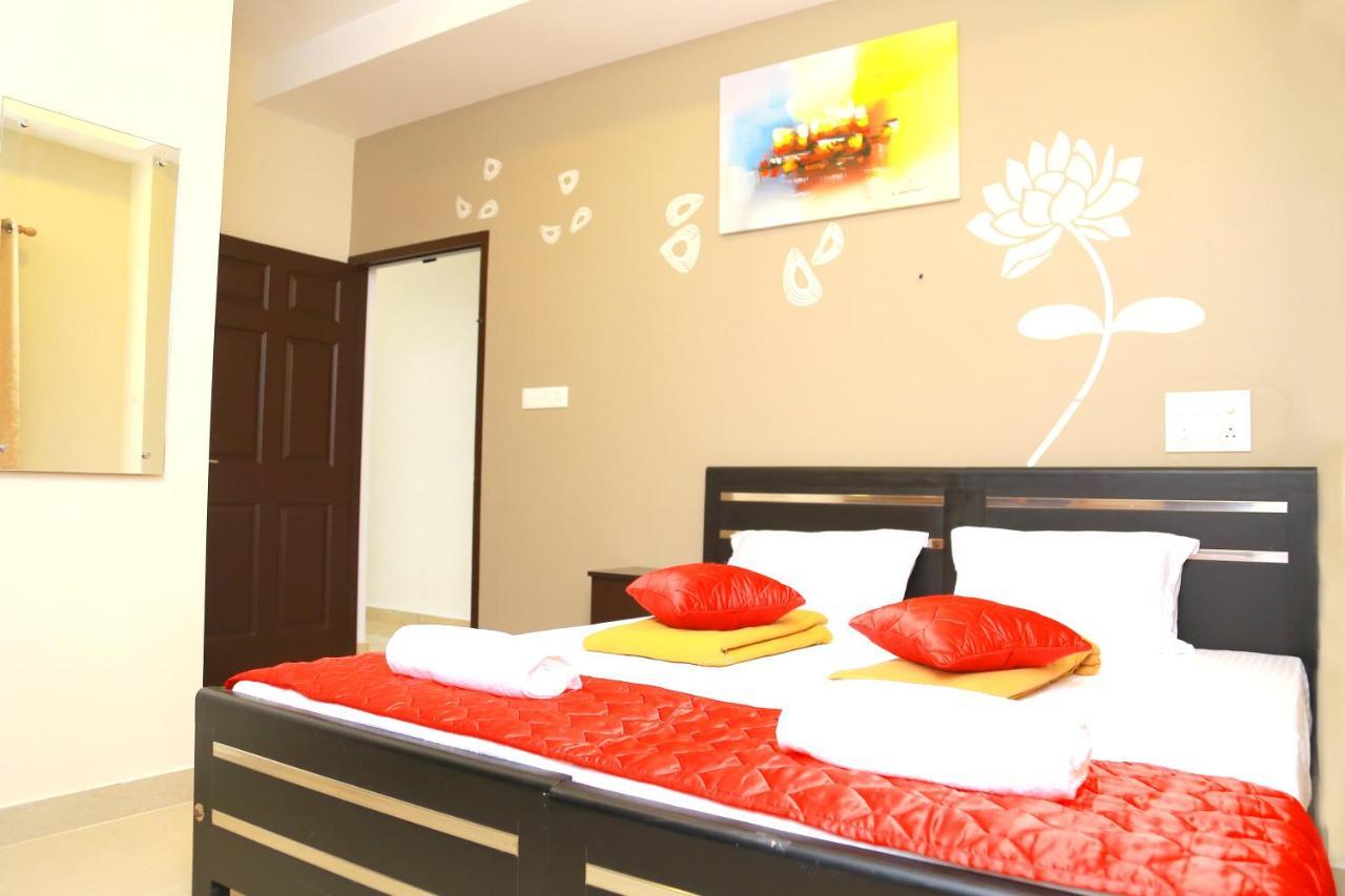 Metro Residency Hotel Kochi Bagian luar foto