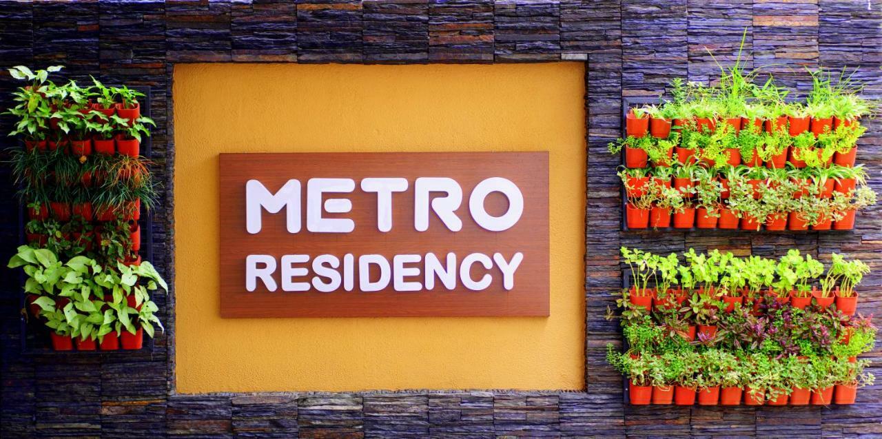 Metro Residency Hotel Kochi Bagian luar foto